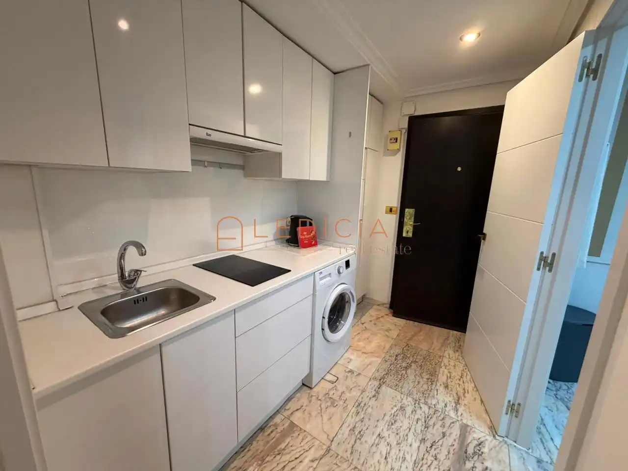 Cocina de Estudio de alquiler en Vigo  con Calefacción y Amueblado