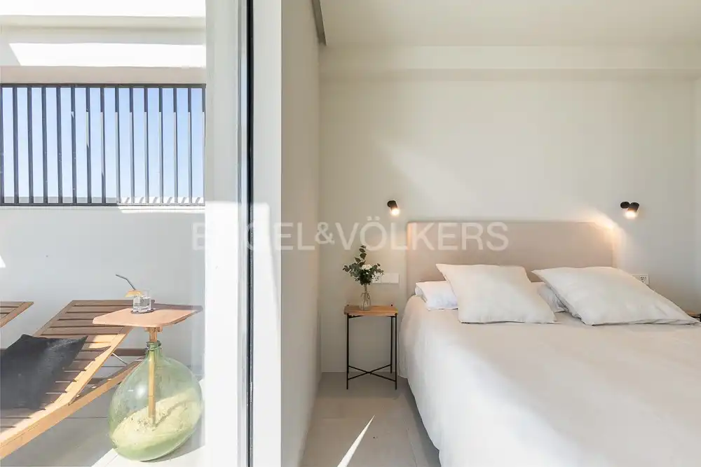 Bedroom of Attic for rent in Valencia  with Air Conditioner, Heating and Terrace