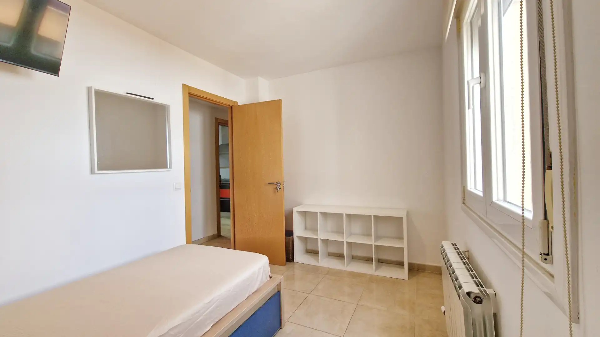 Dormitori de Dúplex en venda en Andorra (Teruel) amb Calefacció, Terrassa i Moblat