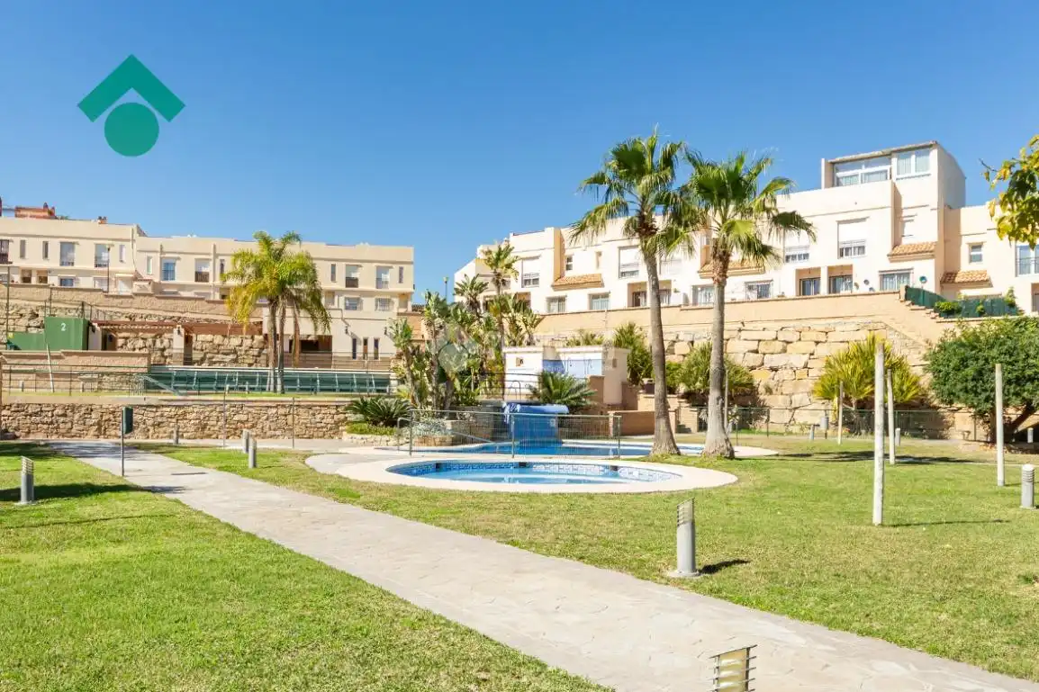 Swimming pool of Detached homes for sale in Vélez-Málaga  with Terrace