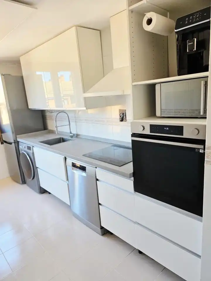 Cocina de Piso en venta en Zaragoza con Aire acondicionado, Calefacción y Jardín privado