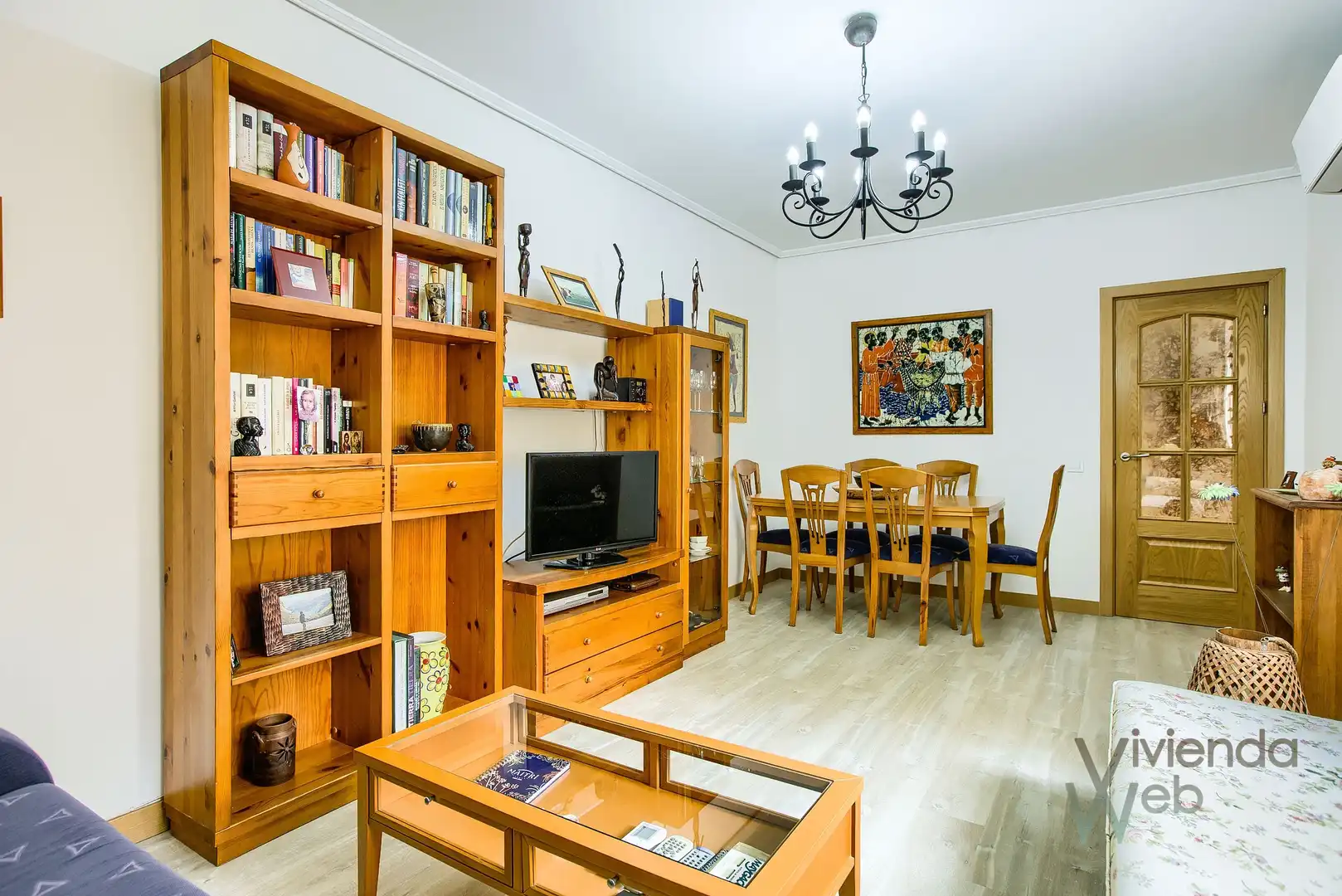 Living room of Flat for rent in Madrid  with Air Conditioner, Heating and Parquet flooring