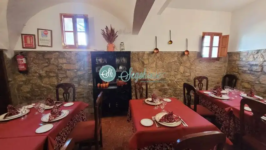 Gebäude zum Verkauf in Valencia de Alcántara