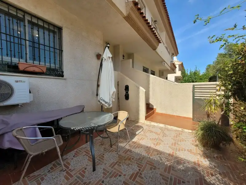 Casa adosada en venda a Calle Mar del Norte, 77, Jardines de Alhaurín - Huerta Alta - Fuensanguínea