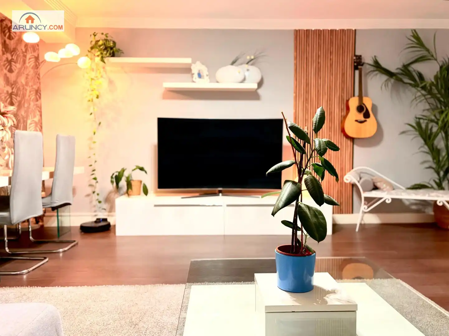 Living room of Flat for sale in Sevilla  with Air Conditioner, Heating and Private garden