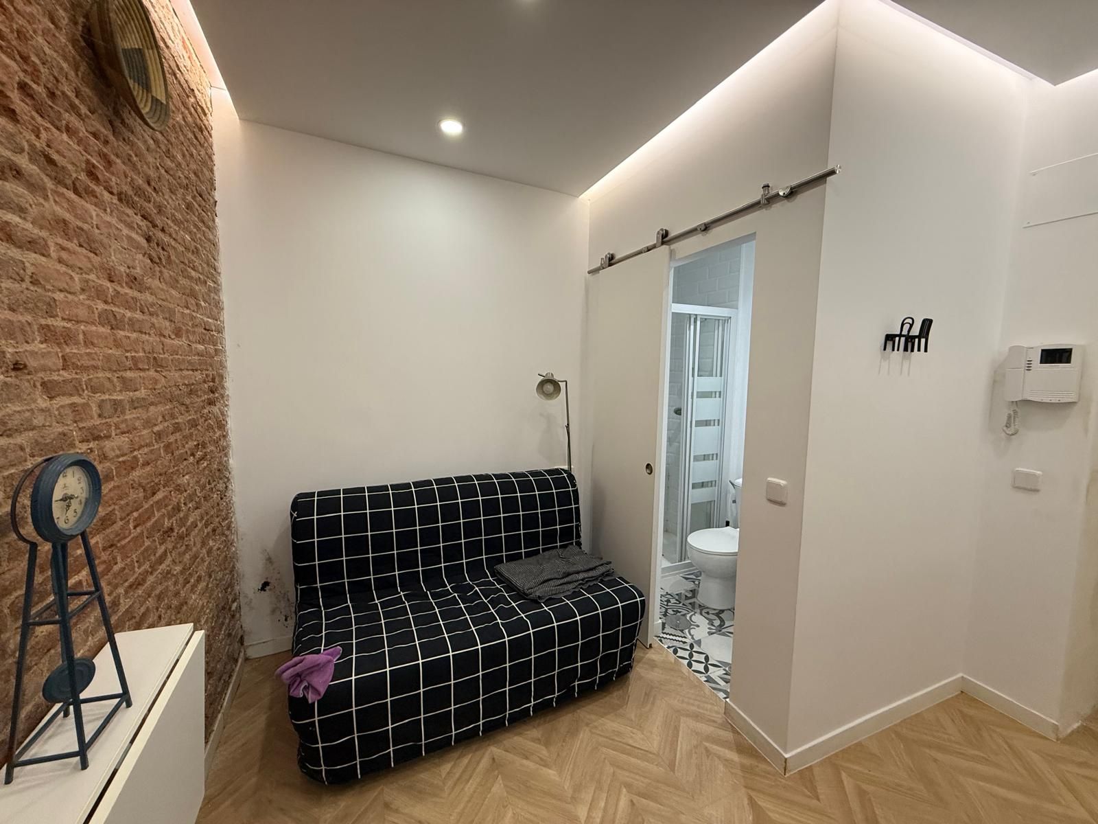 Piso en venta en Calle Argumosa, Embajadores - Lavapiés, Centro