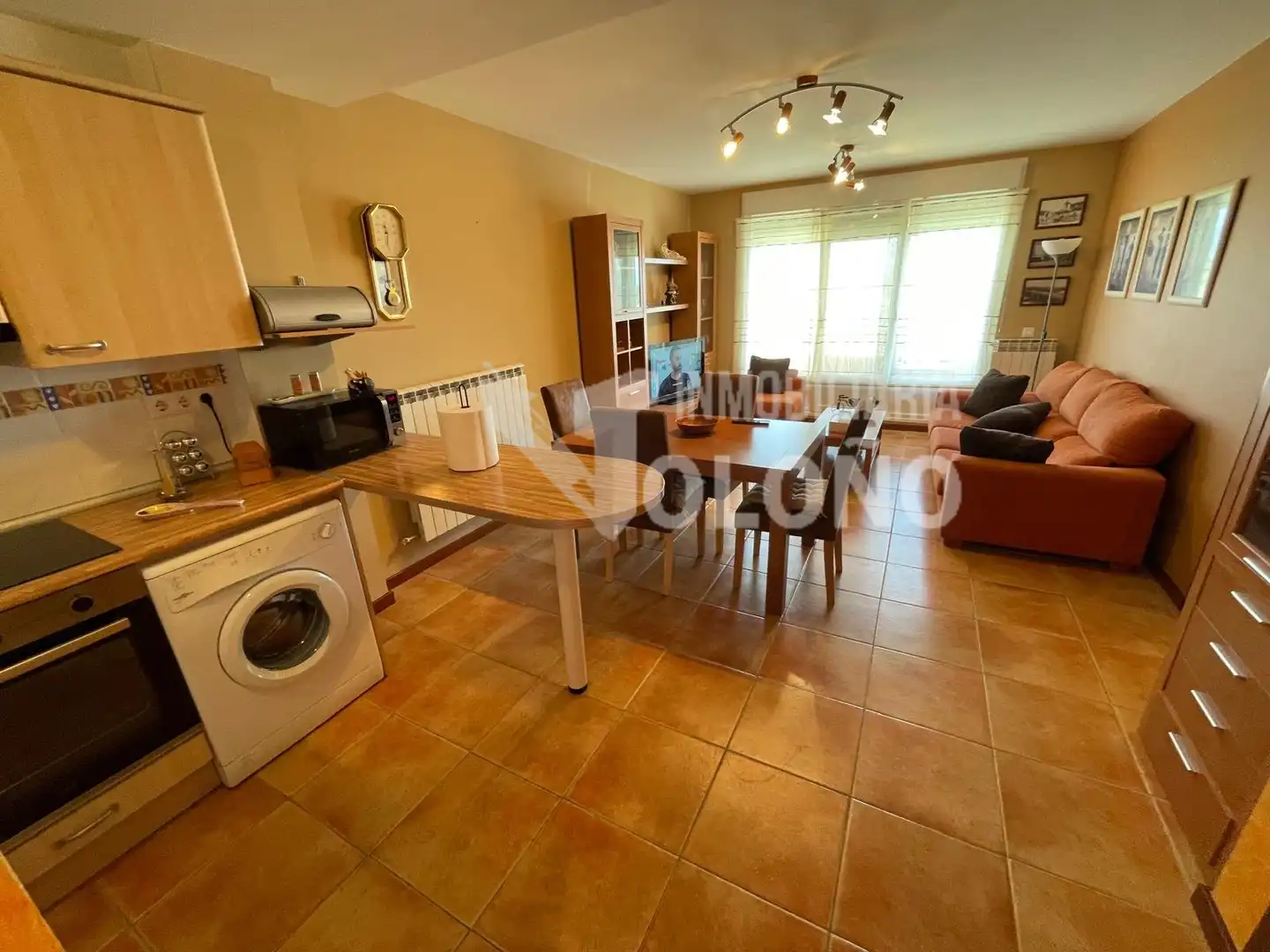 Sala d'estar de Apartament en venda en Cuzcurrita de Río Tirón amb Calefacció, Terrassa i Traster