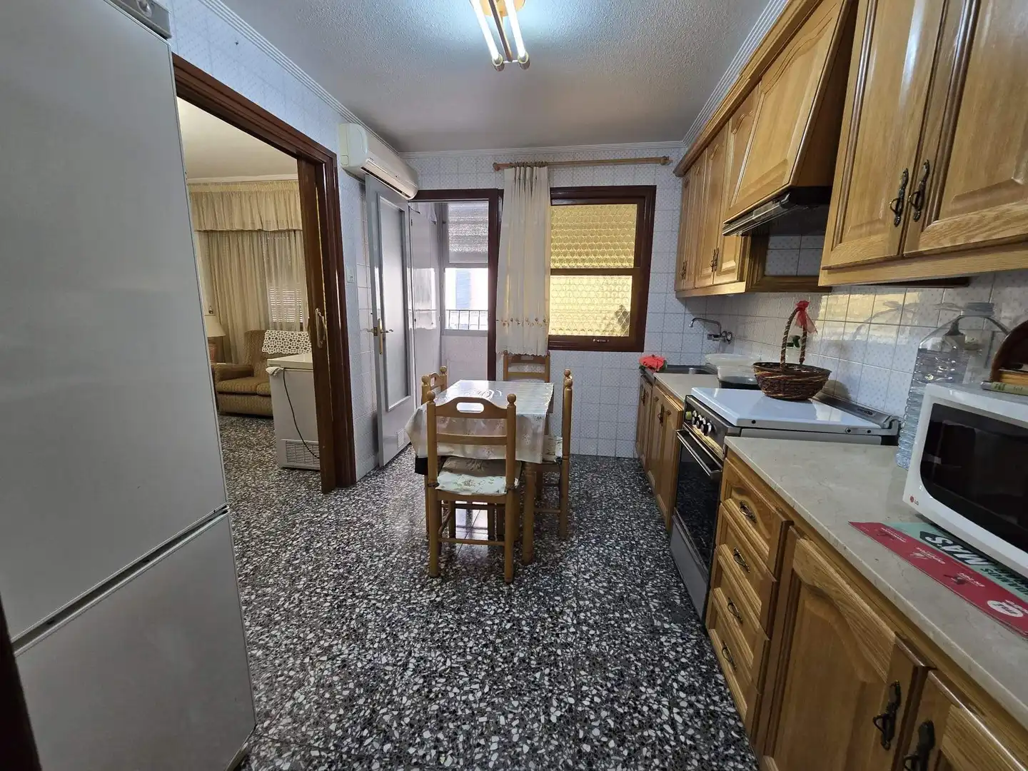 Kitchen of Flat for sale in Elche / Elx  with Air Conditioner and Balcony