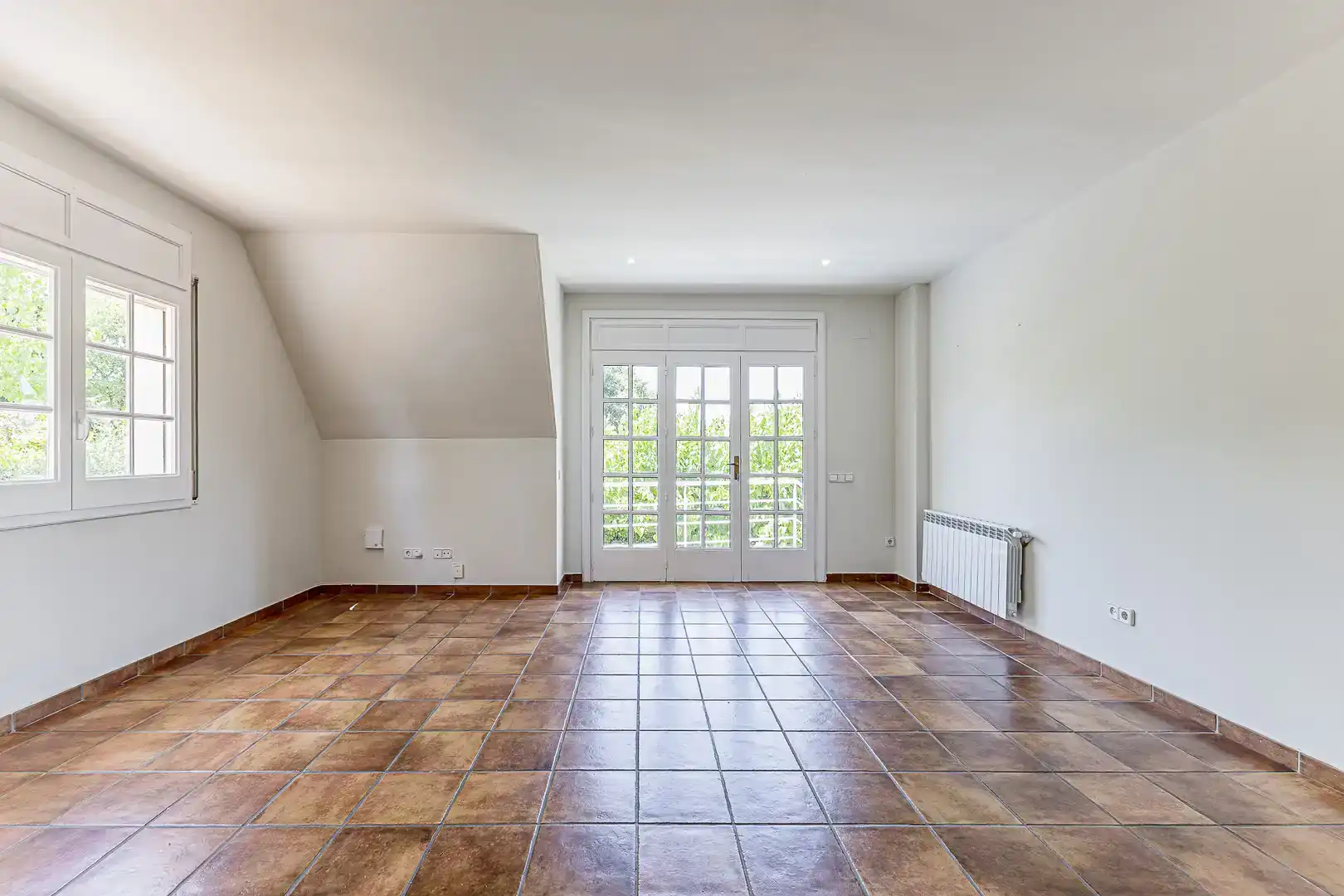 Sala de estar de Casa o chalet de alquiler en Sant Cugat del Vallès con Aire acondicionado, Jardín privado y Parquet
