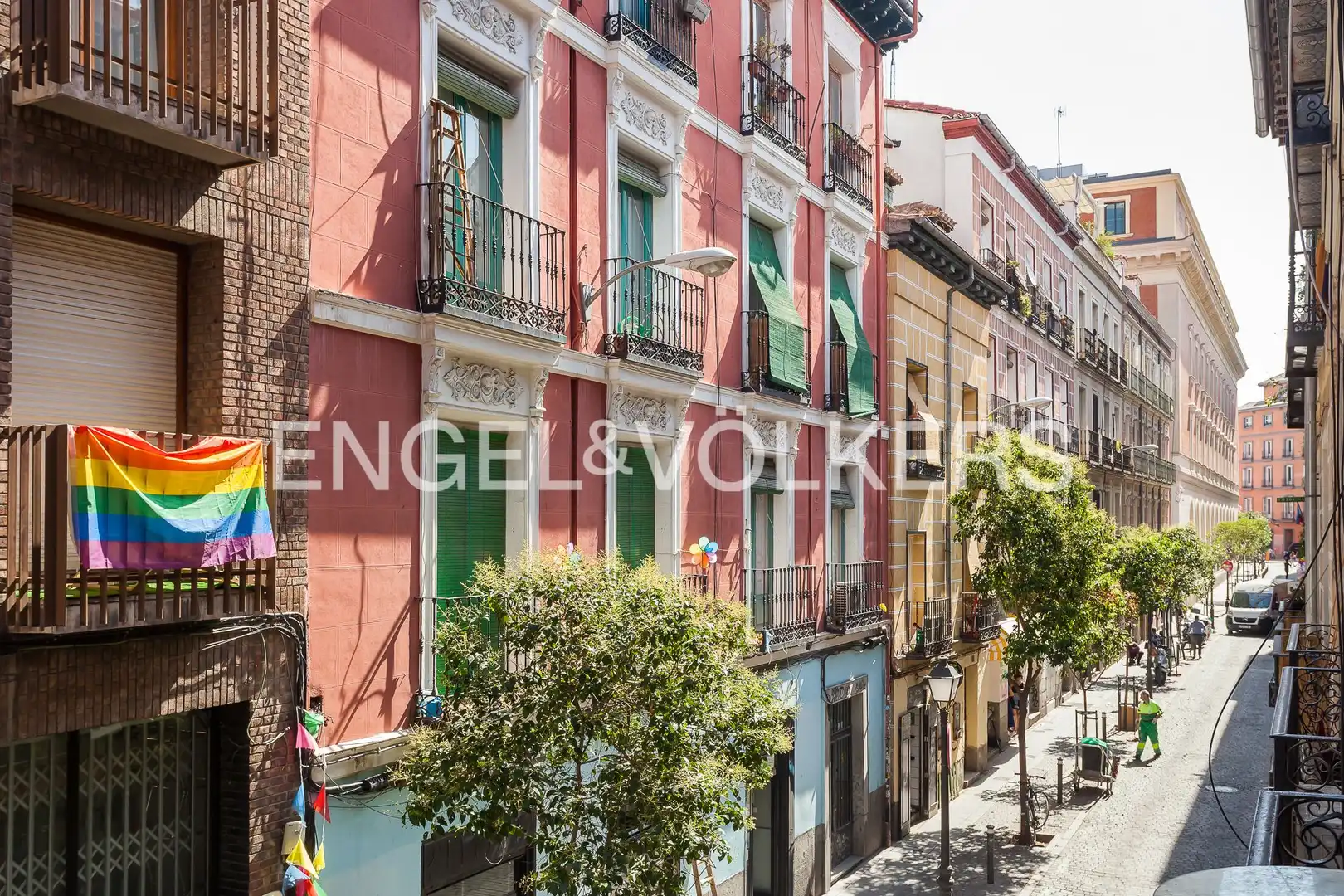 Exterior view of Flat for rent in Madrid  with Air Conditioner, Heating and Balcony