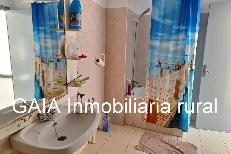 Bathroom of Detached homes for sale in Maella