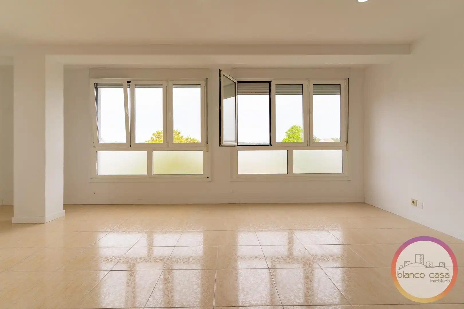 Living room of Flat for sale in Carballo