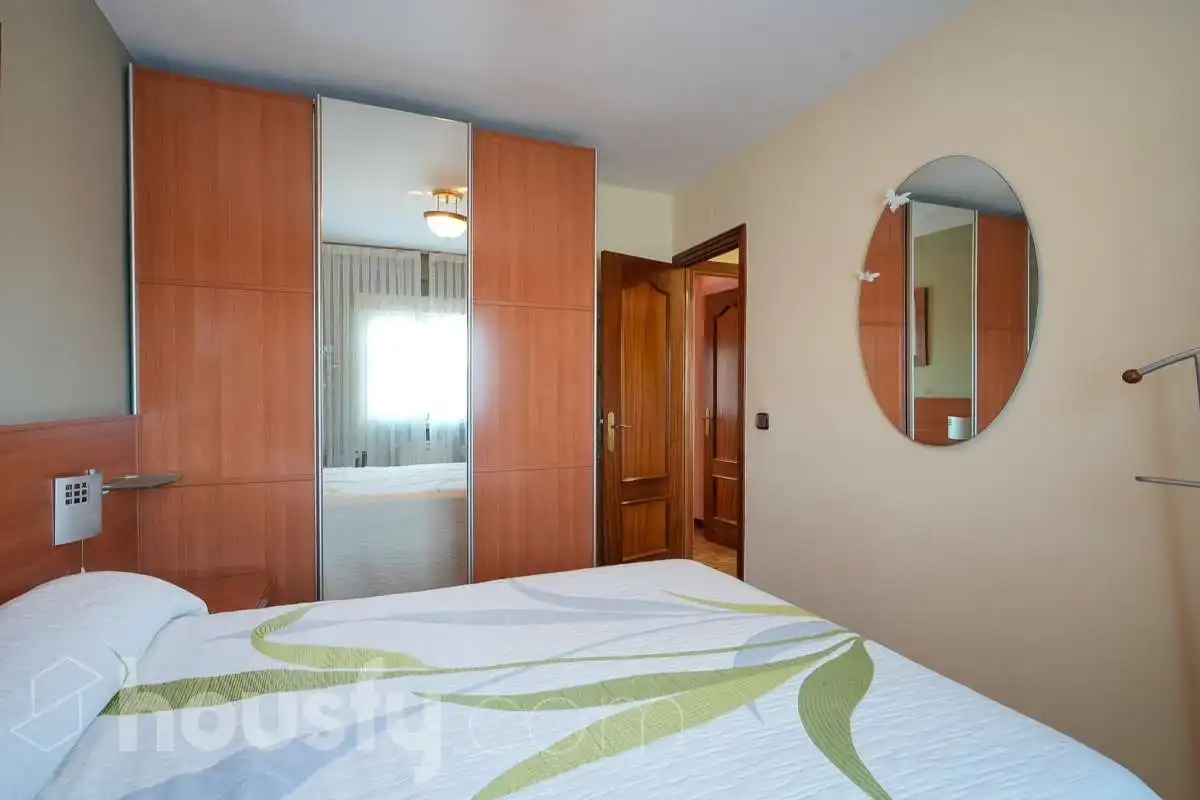 Bedroom of Flat for sale in Móstoles  with Air Conditioner, Heating and Terrace
