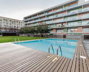 Swimming pool of Flat to rent in Granollers  with Air Conditioner, Heating and Parquet flooring