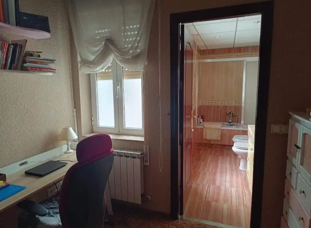 Bedroom of Flat for sale in Córdoba  with Air Conditioner, Heating and Storage room
