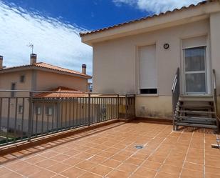 Terrassa de Casa adosada en venda en El Barraco  amb Calefacció, Jardí privat i Parquet