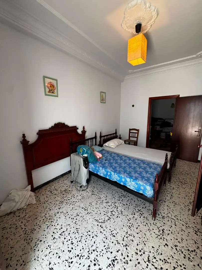 Dormitori de Casa o xalet en venda en Arahal