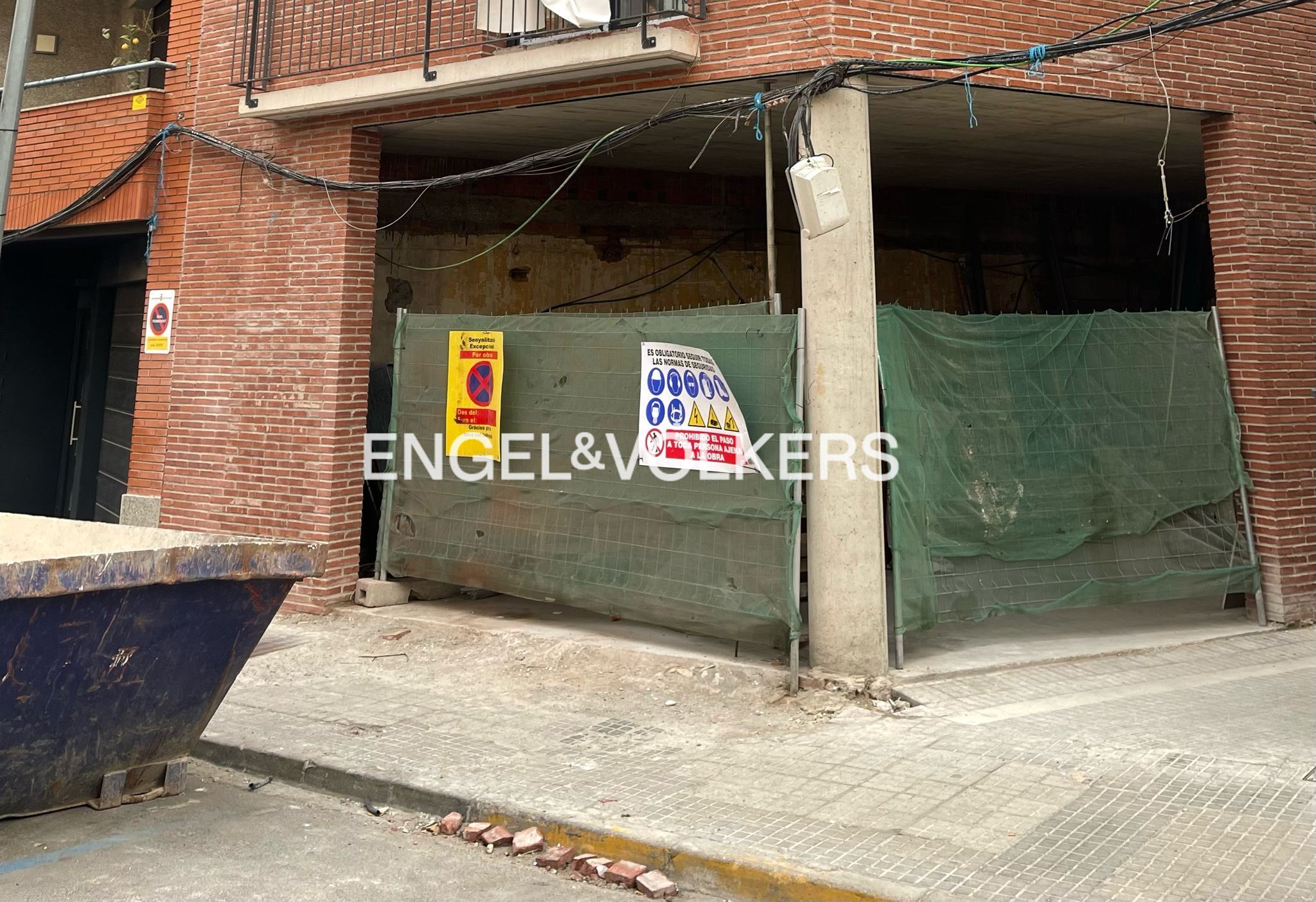 Exterior view of Premises for sale in Terrassa