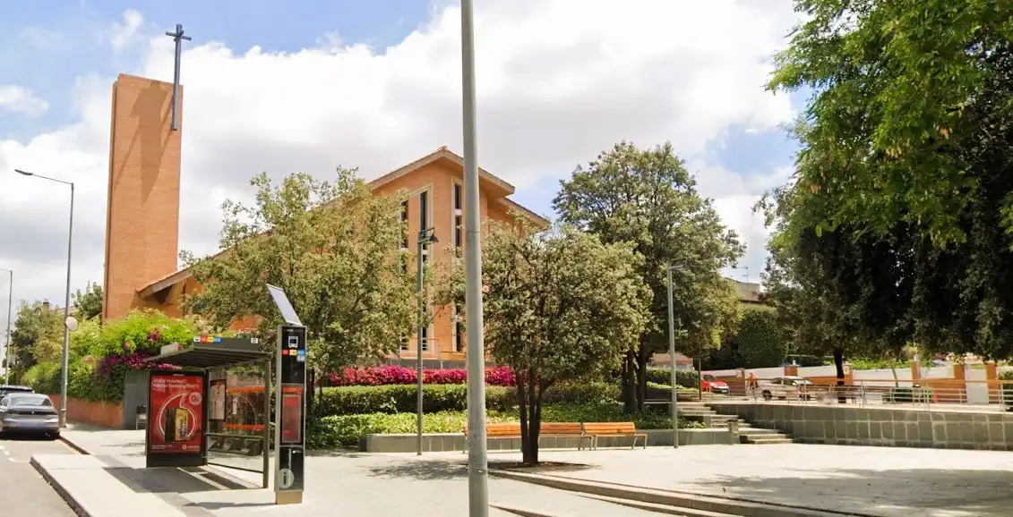 Exterior view of Office for sale in Sant Joan Despí  with Storage room