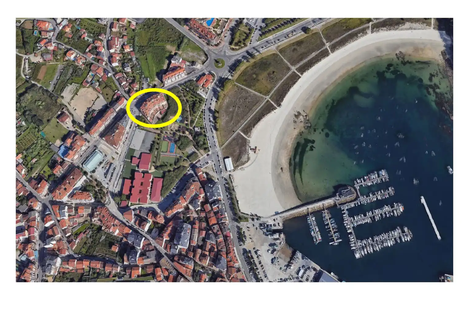 Parkplatz von Geschaftsraum zur Miete in Sanxenxo
