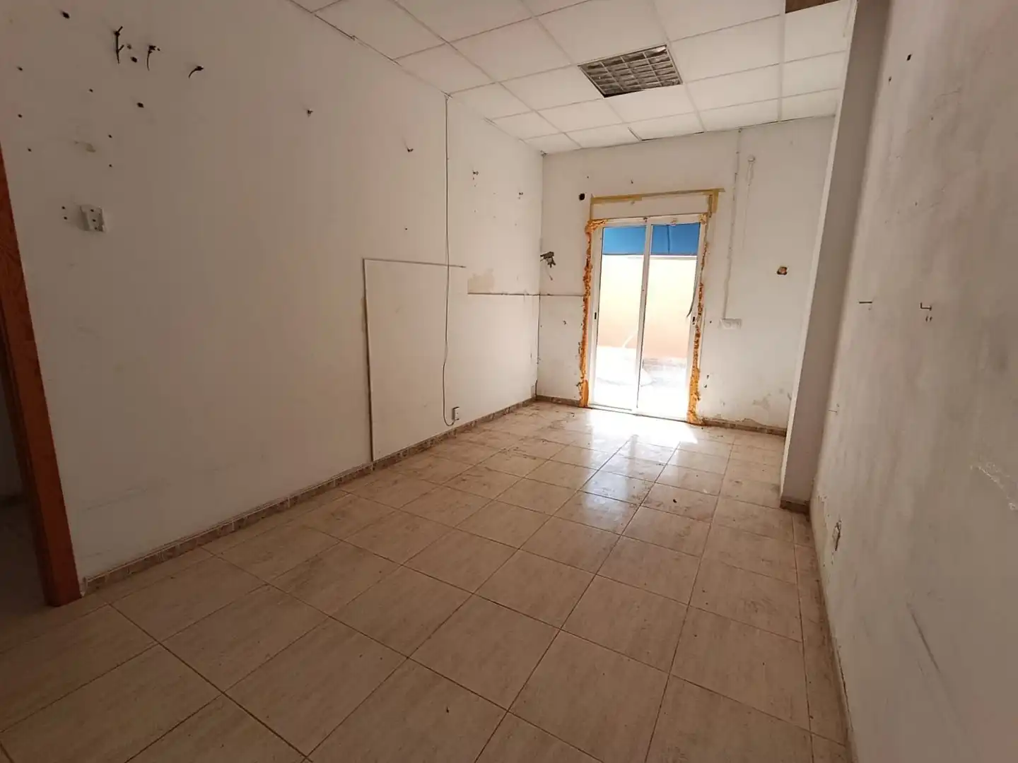 Local comercial en venda a Llevant, imagen 6