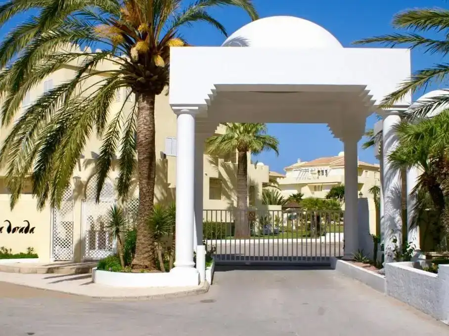 Exterior view of Flat for rent in Las Marinas / Les Marines
