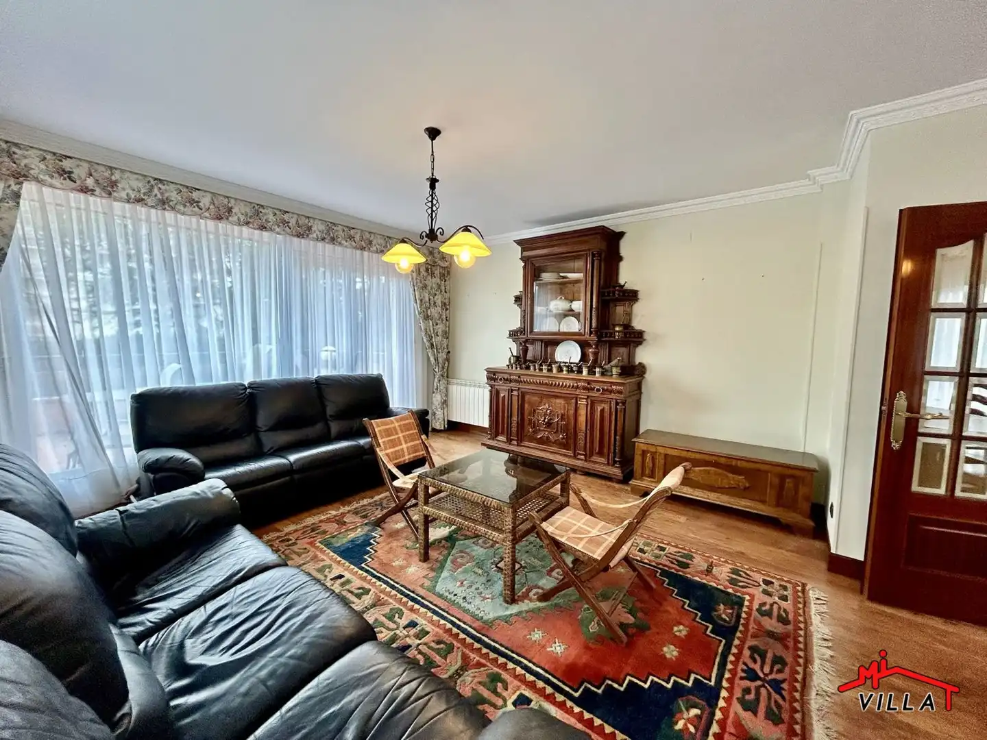 Wohnzimmer von Haus oder Chalet zum Verkauf in Laredo mit Heizung und Terrasse