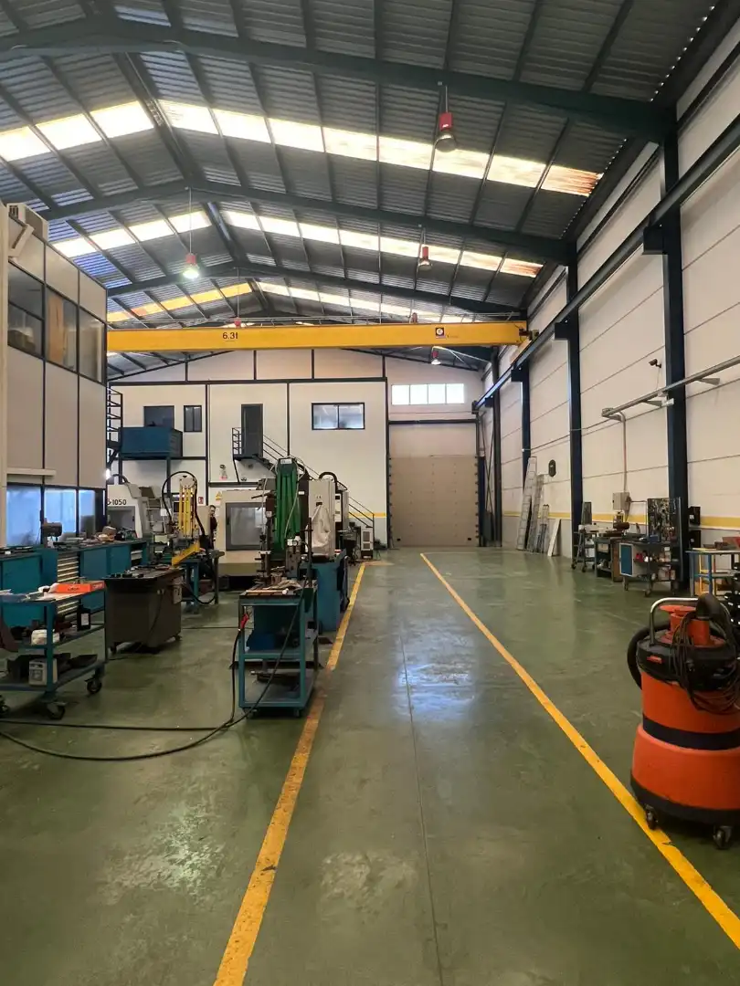 Vista exterior de Nave industrial en venta en Massamagrell