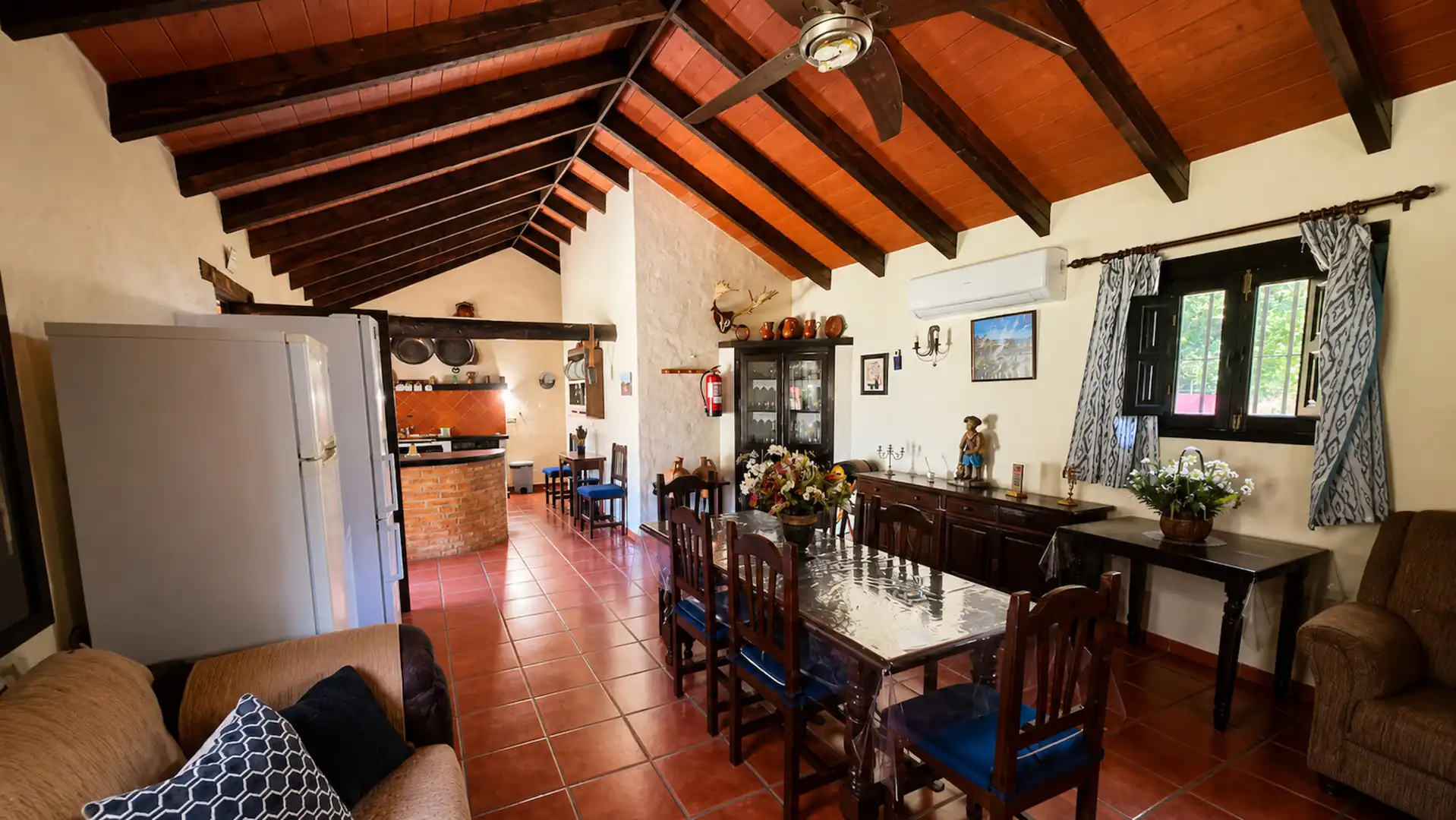 Esszimmer von Haus oder Chalet zum Verkauf in Jimena de la Frontera mit Klimaanlage und Terrasse