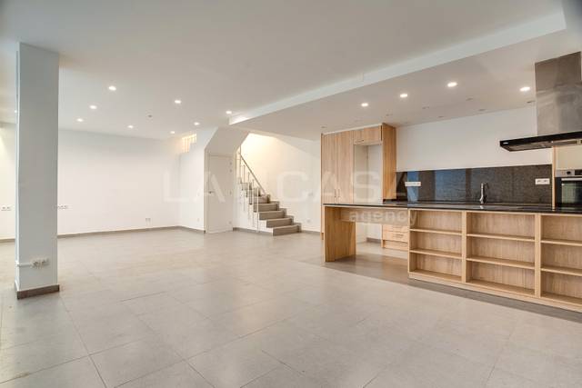 Local comercial en Venta en Sagrada Família