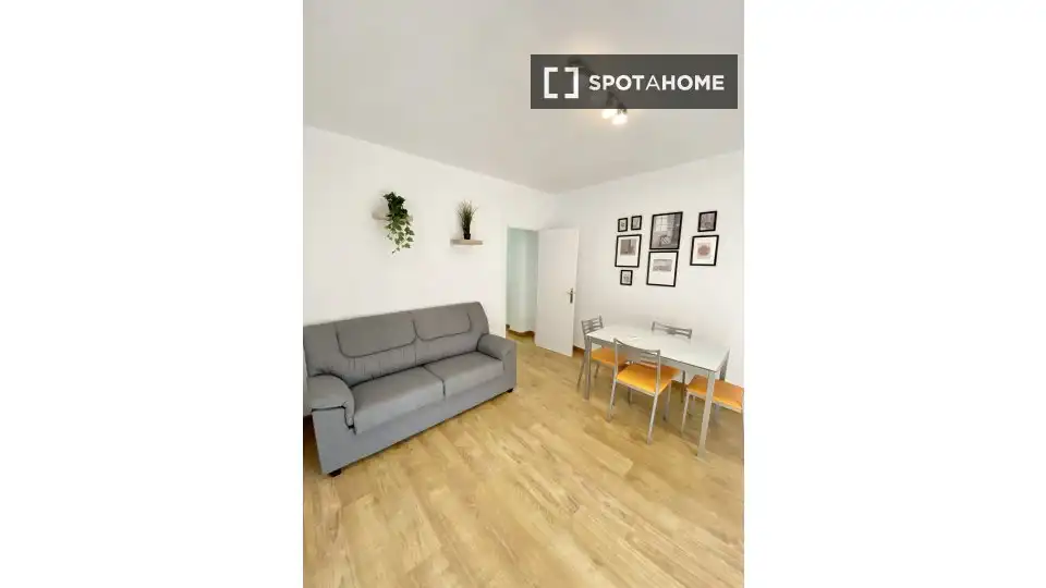 Exterior view of Flat for share in Murcia  with Air Conditioner, Terrace and Furnished