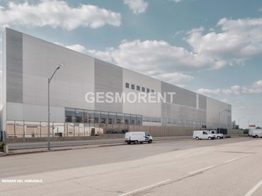 Nau industrial en venda a La Sénia