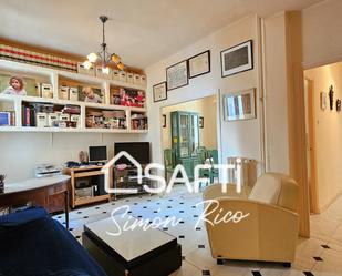 Living room of Flat for sale in  Madrid Capital  with Air Conditioner