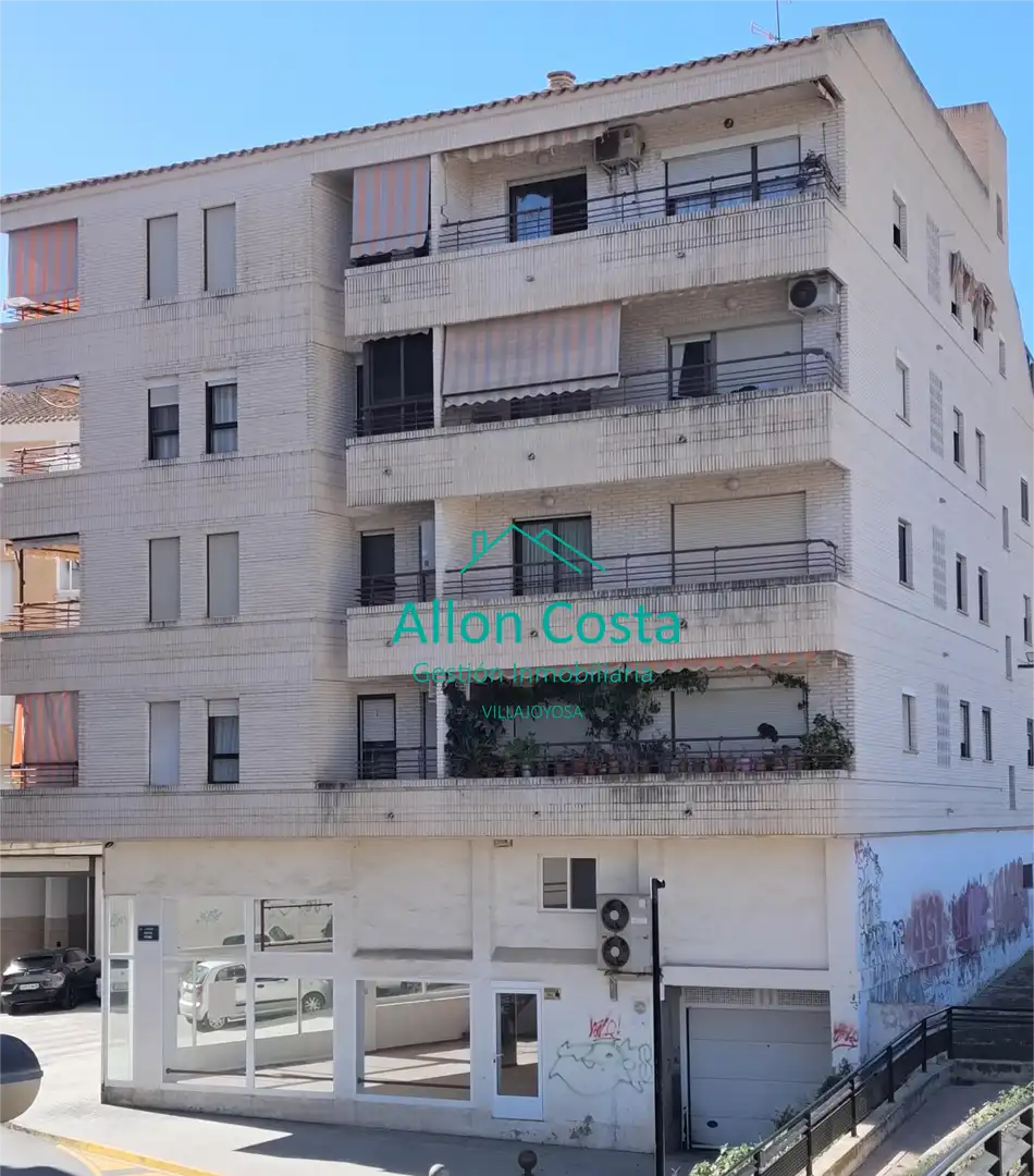 Local commercial à vendre à Plans - Gasparot