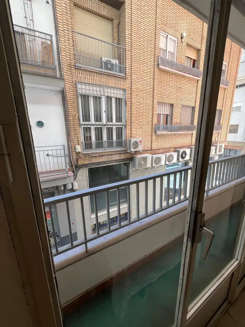 Terrassa de Pis de lloguer en Granada amb Moblat i Balcó