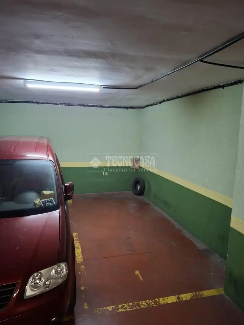 Aparcament de Garatge en venda en Madrid