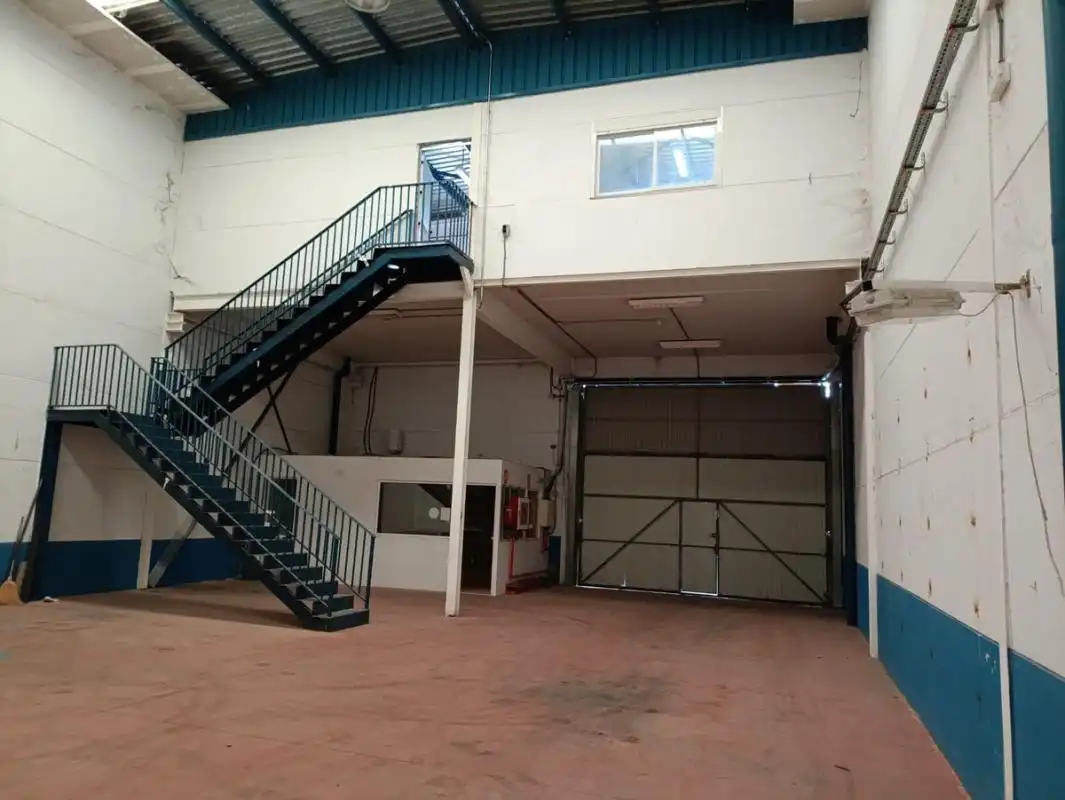 Local comercial en venta en C. Aluminio, imagen 4