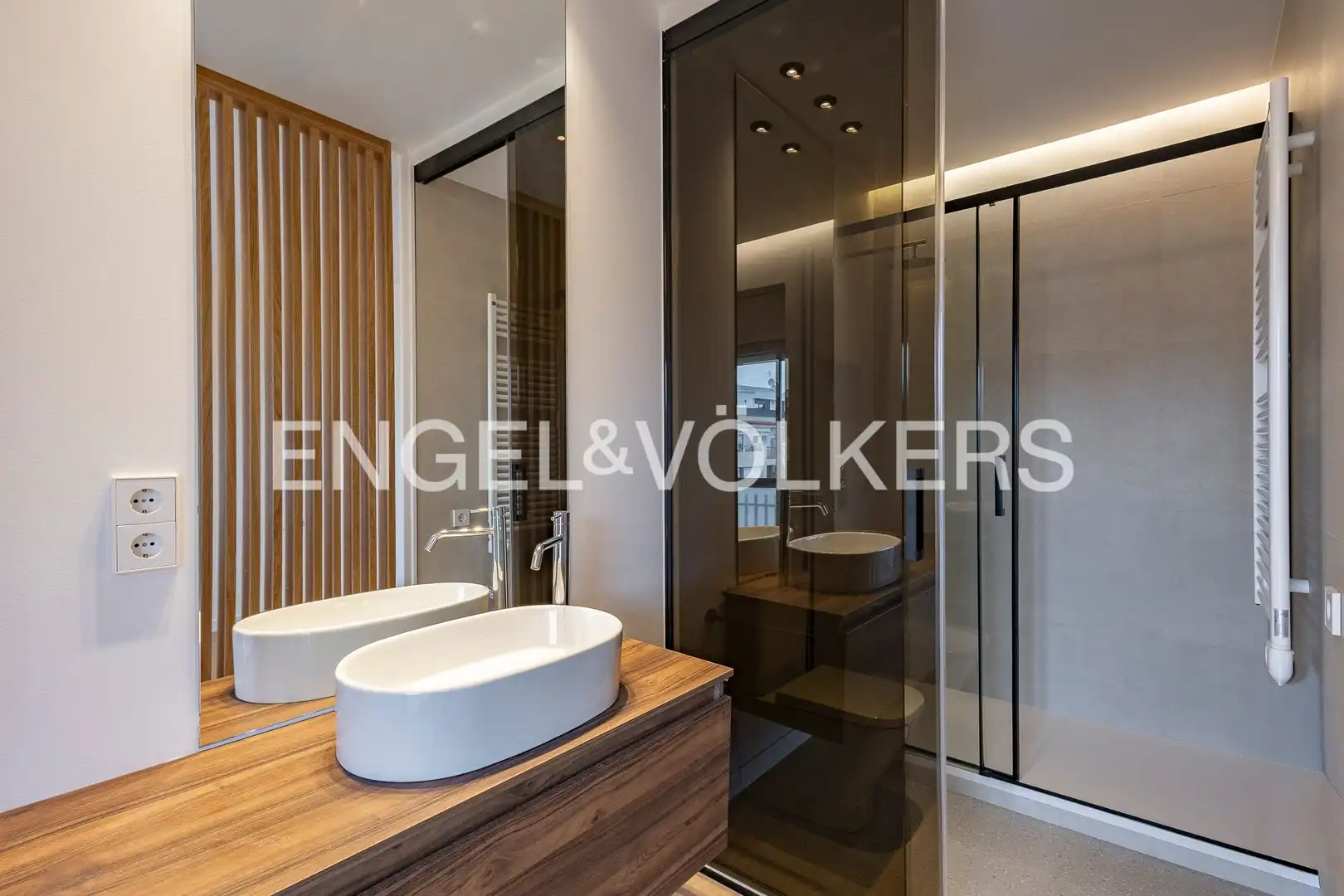 Baño de Piso en venta en Barcelona con Aire acondicionado, Calefacción y Balcón