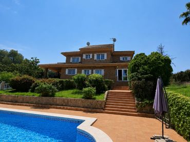 Xalet amb balcó en venda a Picassent