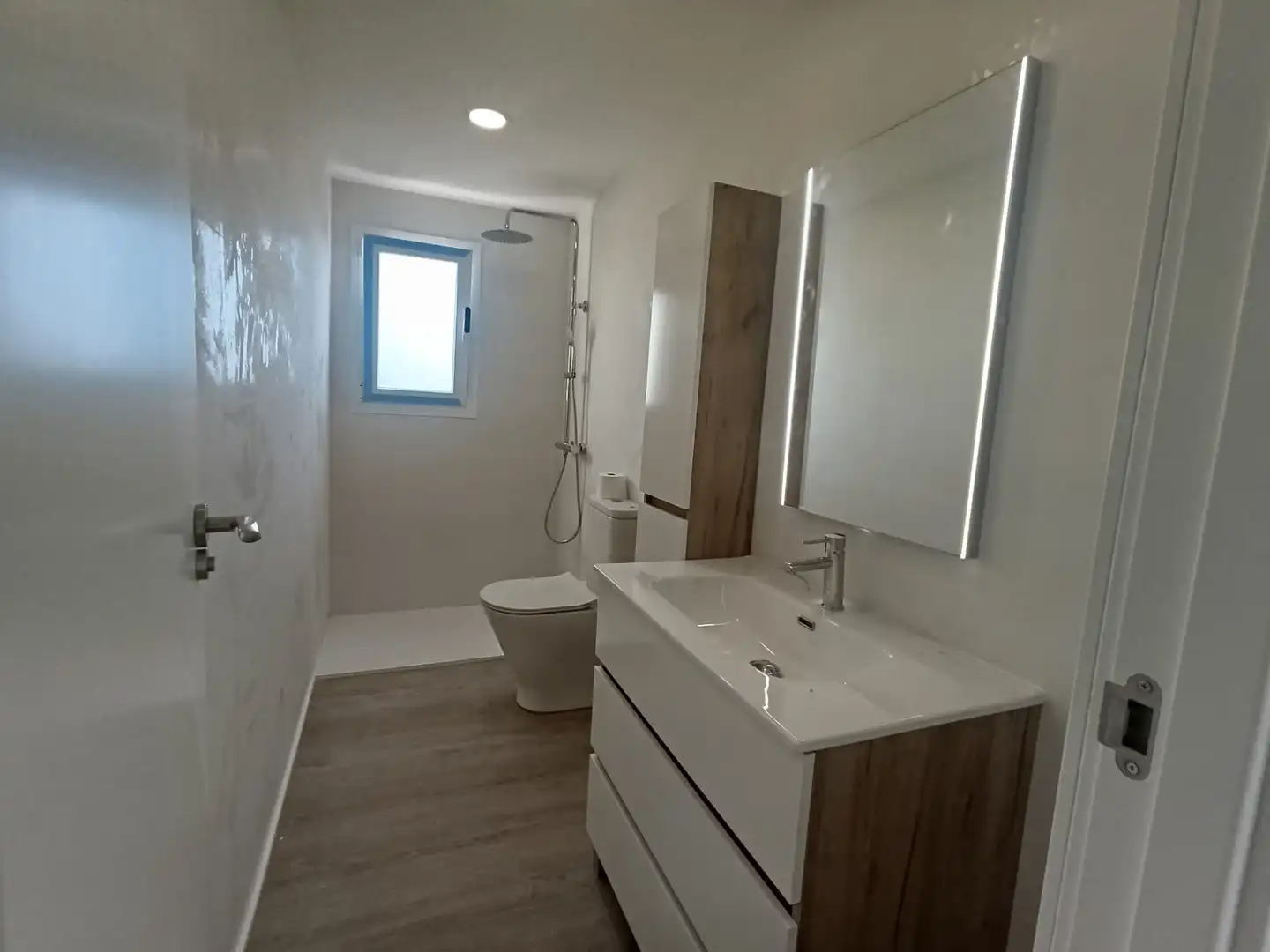 Bathroom of Flat for rent in Málaga  with Air Conditioner