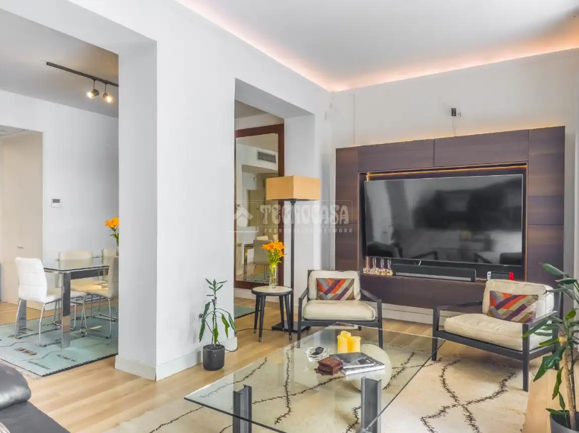 Living room of Flat for sale in Madrid  with Air Conditioner and Heating