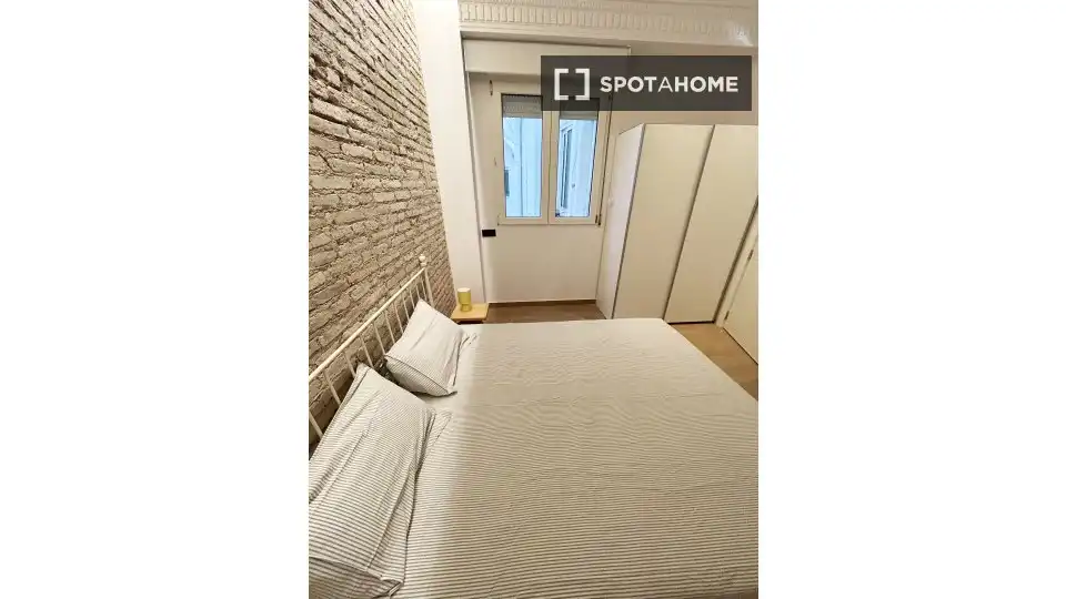 Schlafzimmer von Wohnung zur Miete in Valencia mit Klimaanlage, Heizung und Möbliert