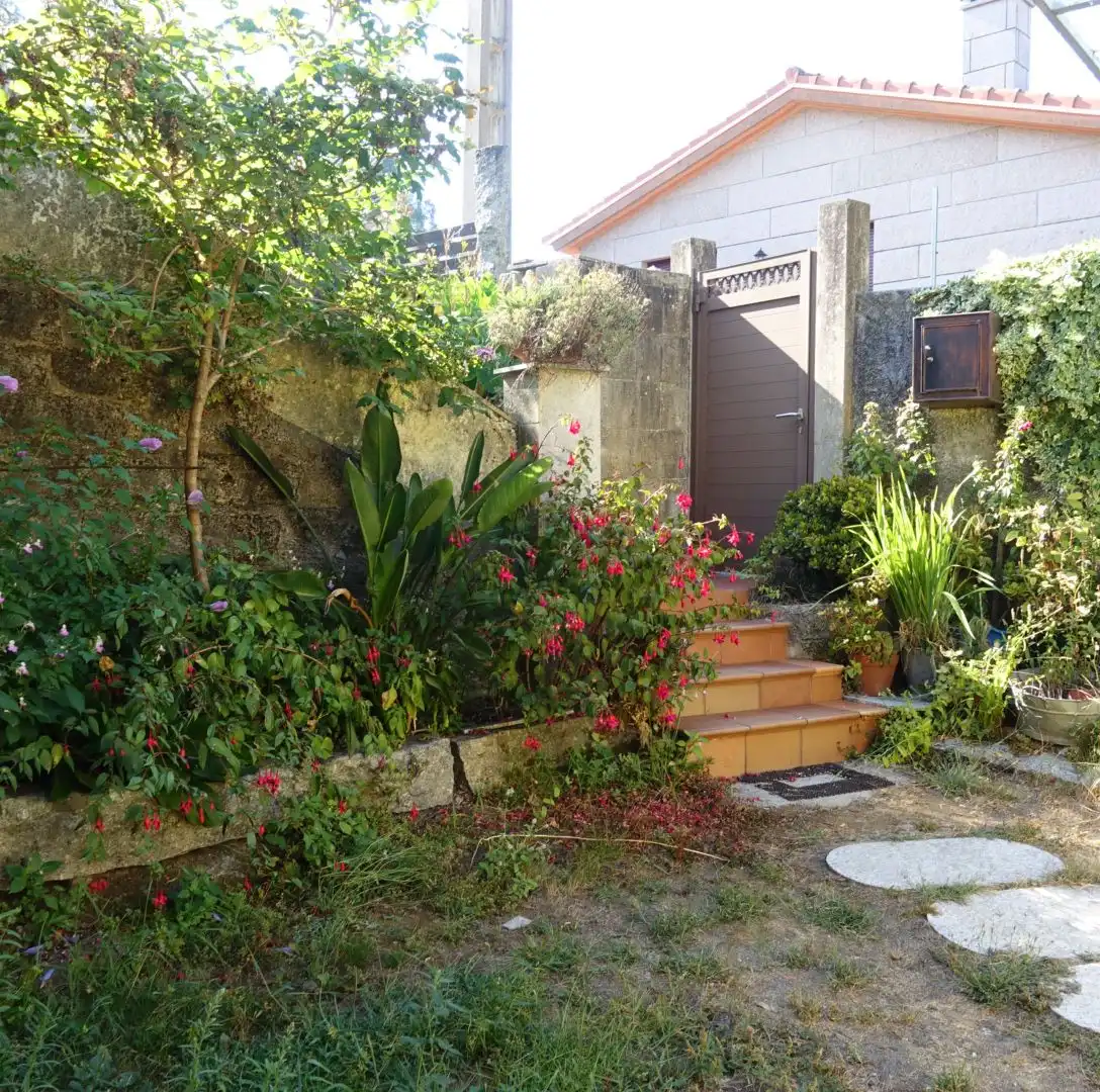 Garden of Houses for sale in Ponteareas, Pontevedra