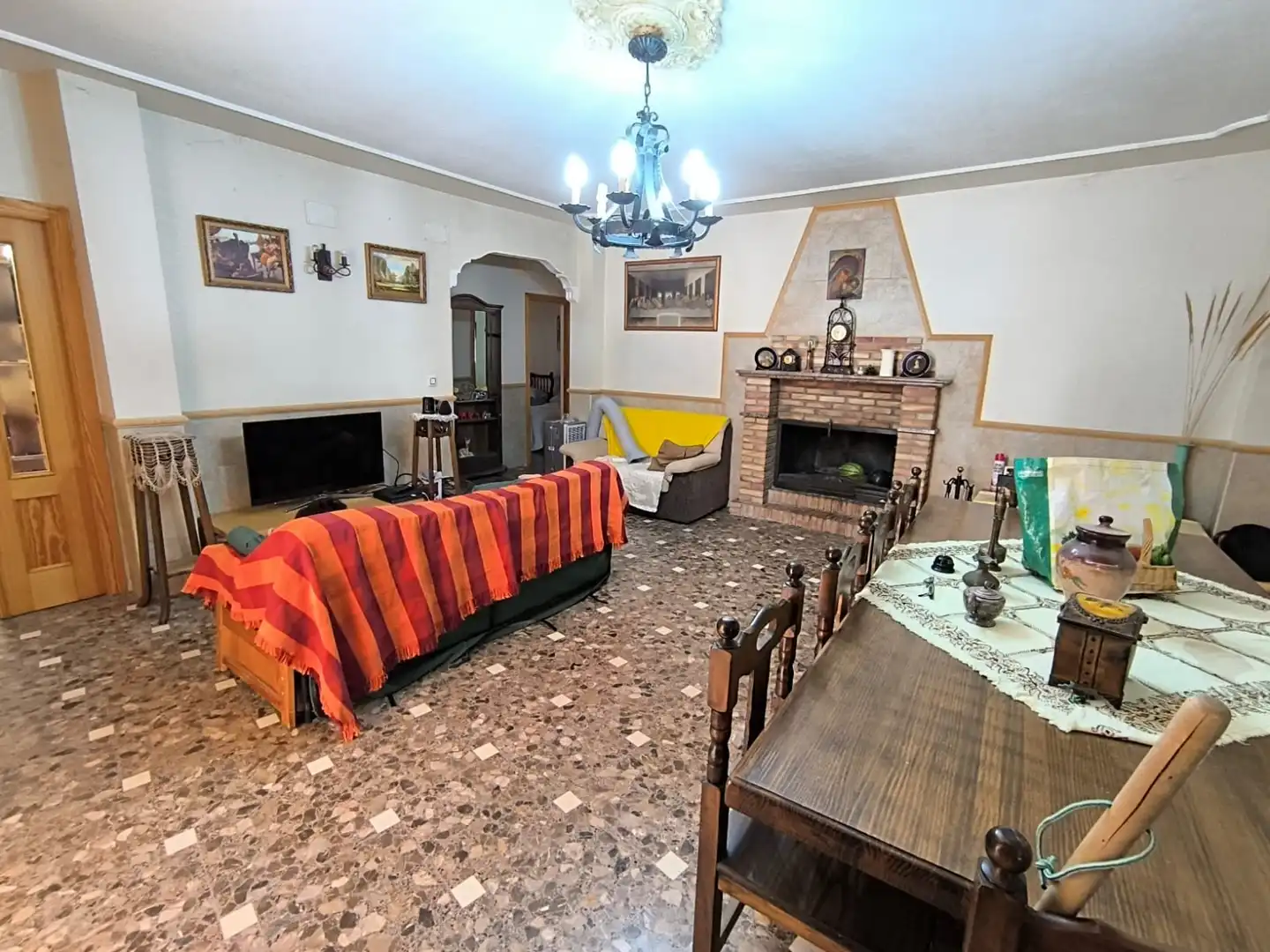 Sala d'estar de Casa o xalet en venda en Jumilla amb Internet
