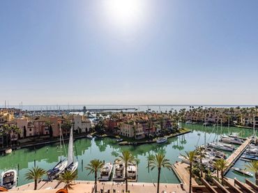 Apartament amb piscina de lloguer a Puerto de Sotogrande - La Marina