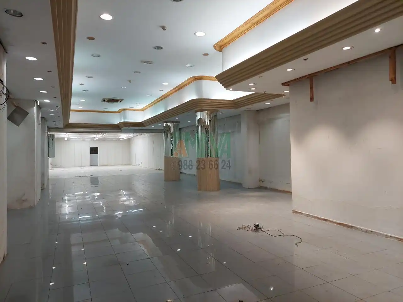 Local en venda en Ourense Capital  amb Aire condicionat