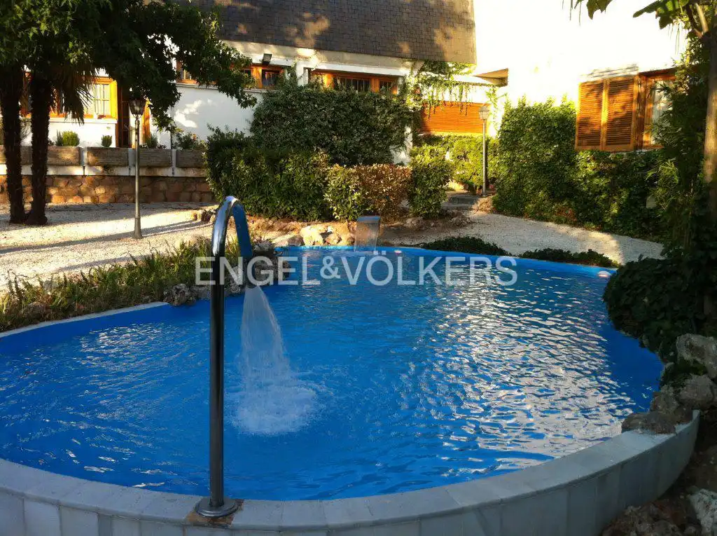 Piscina de Casa o chalet de alquiler en Algete con Aire acondicionado, Calefacción y Jardín privado
