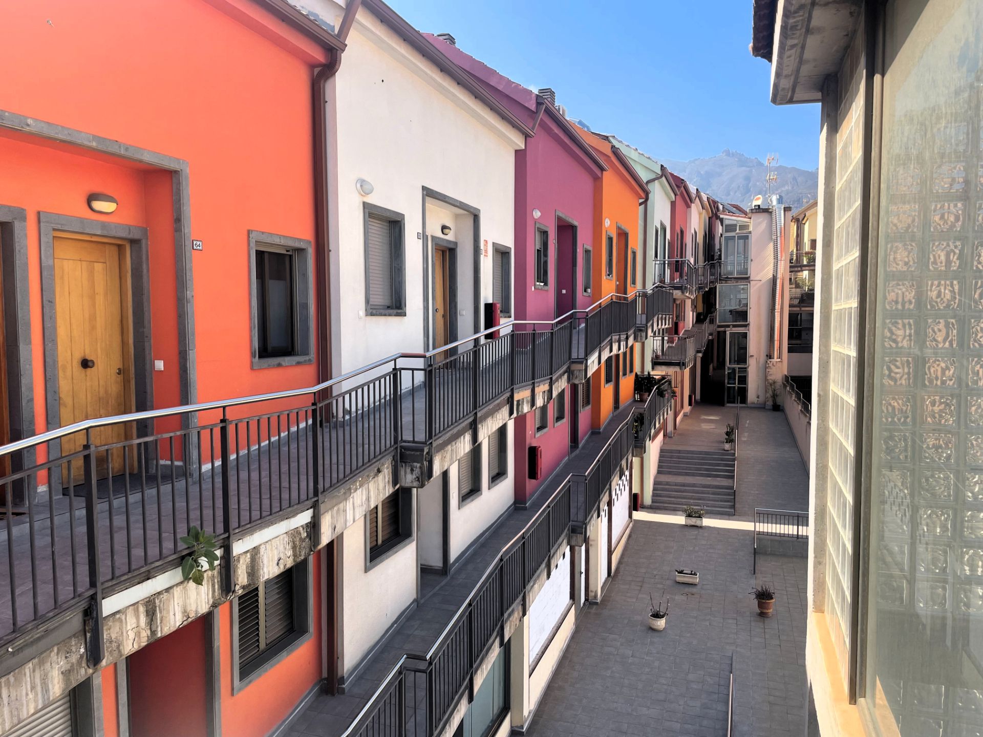 Vista exterior de Dúplex en venta en Valsequillo de Gran Canaria con Aire acondicionado, Horno y Lavadora