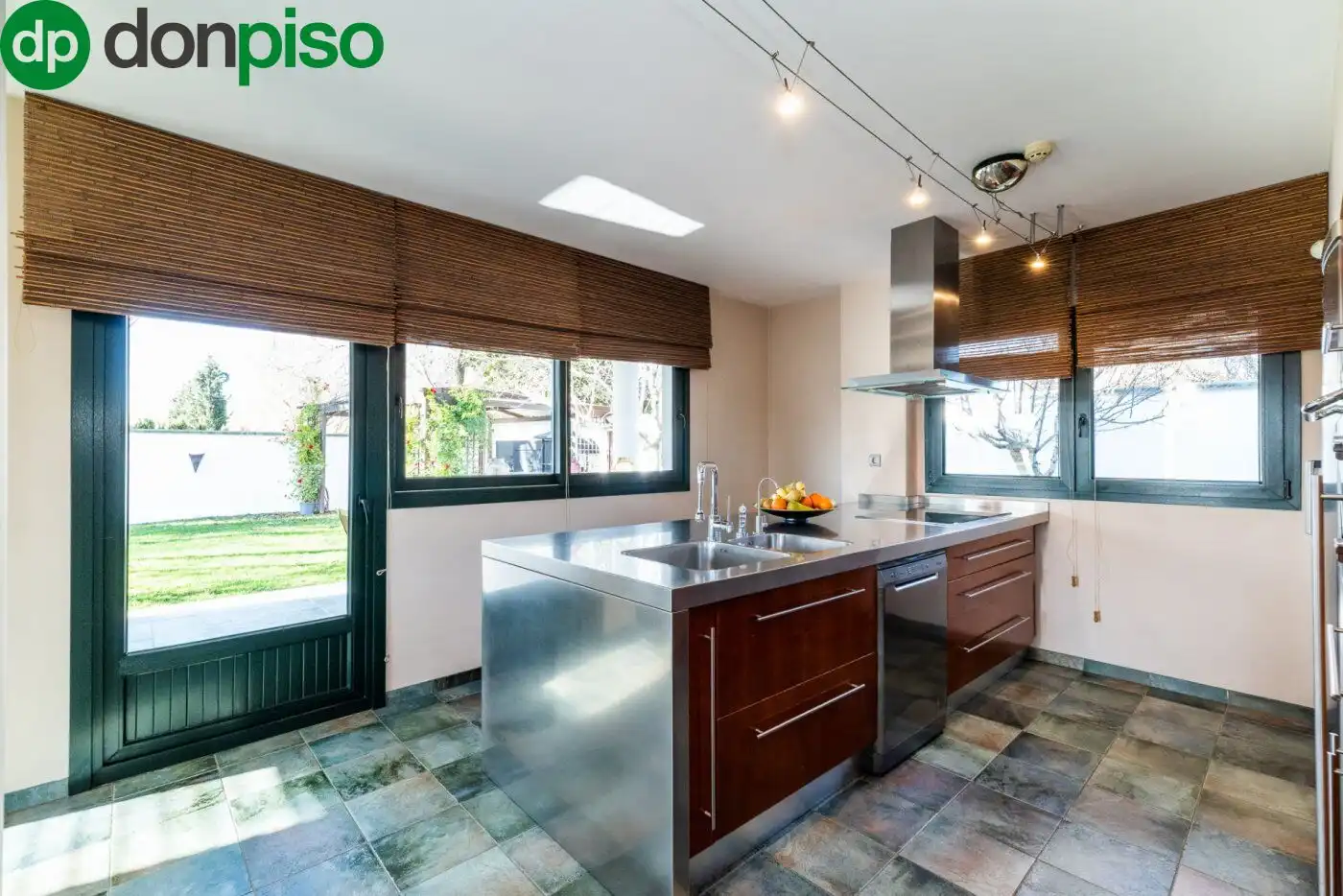 Cocina de Casa o chalet en venta en Albolote con Jardín privado, Terraza y Trastero
