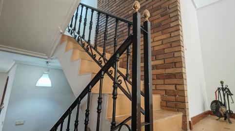 Foto 2 de Casa adosada en venda a Liáns, Oleiros